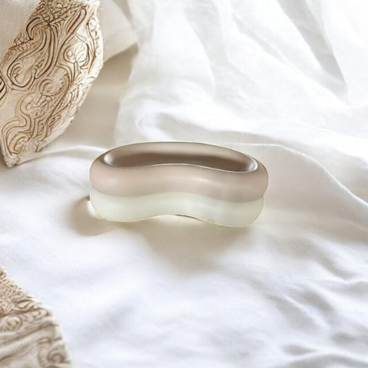 Solace – Bean-Shaped Tray