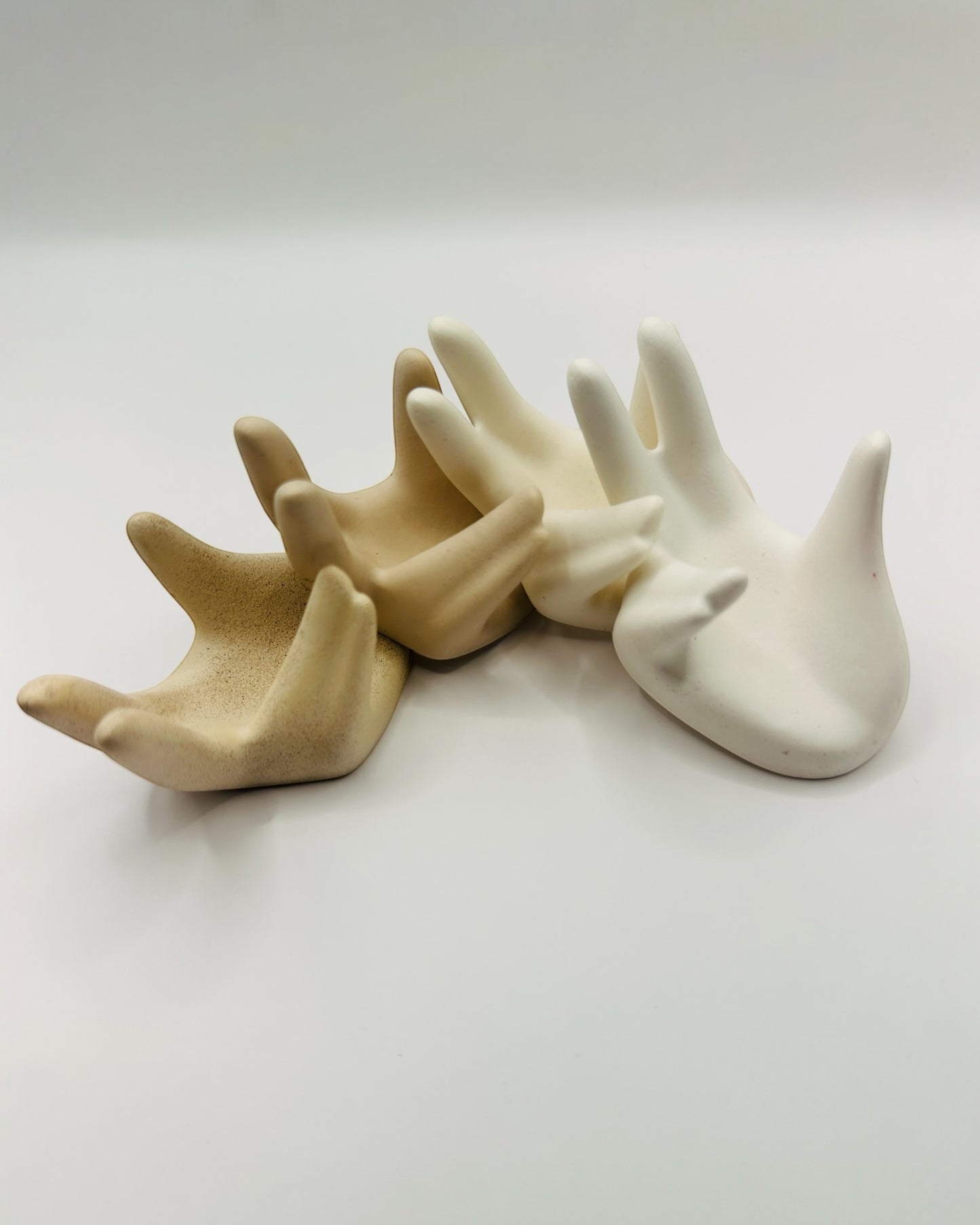 Palm – Hand-Shaped Holder