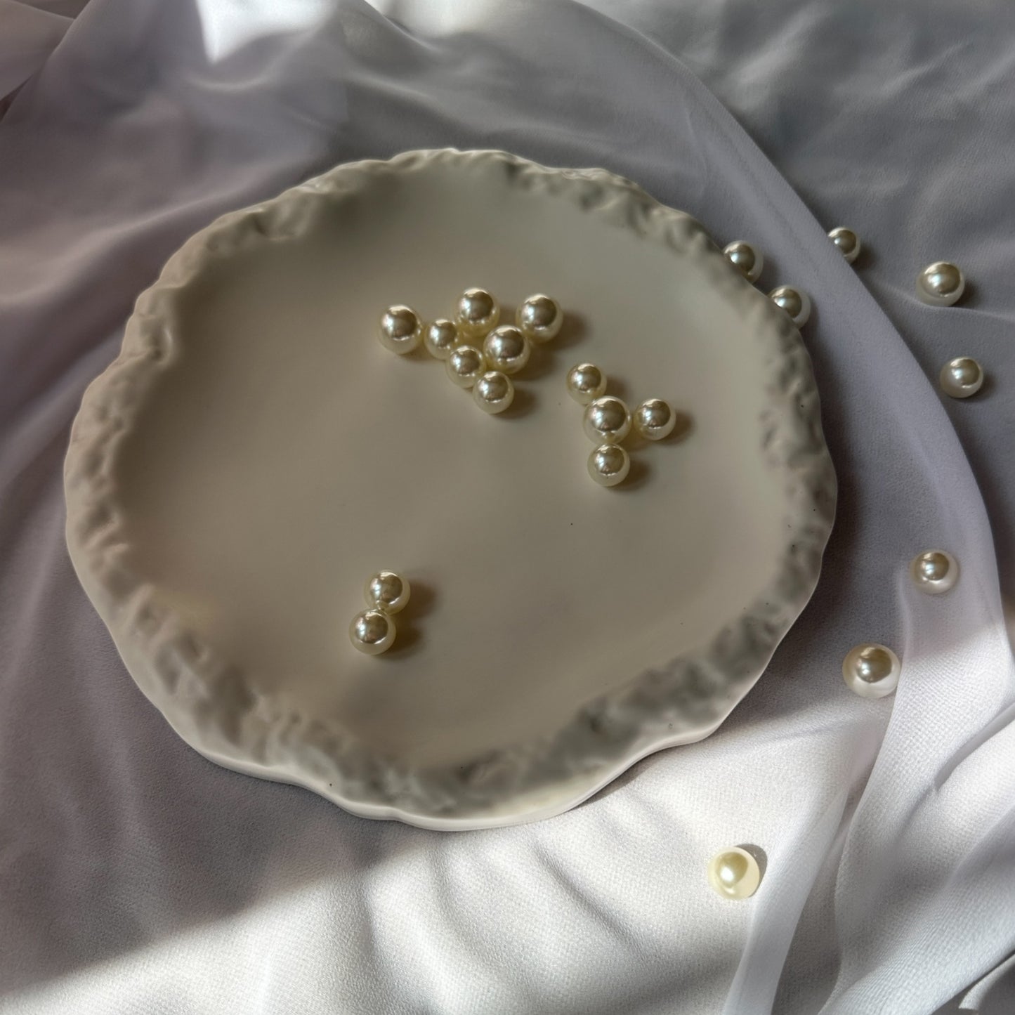 Petra – Wavy-Edged Plate