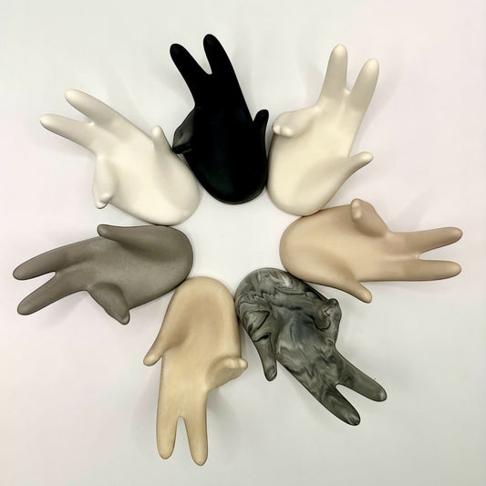 Palm – Hand-Shaped Holder