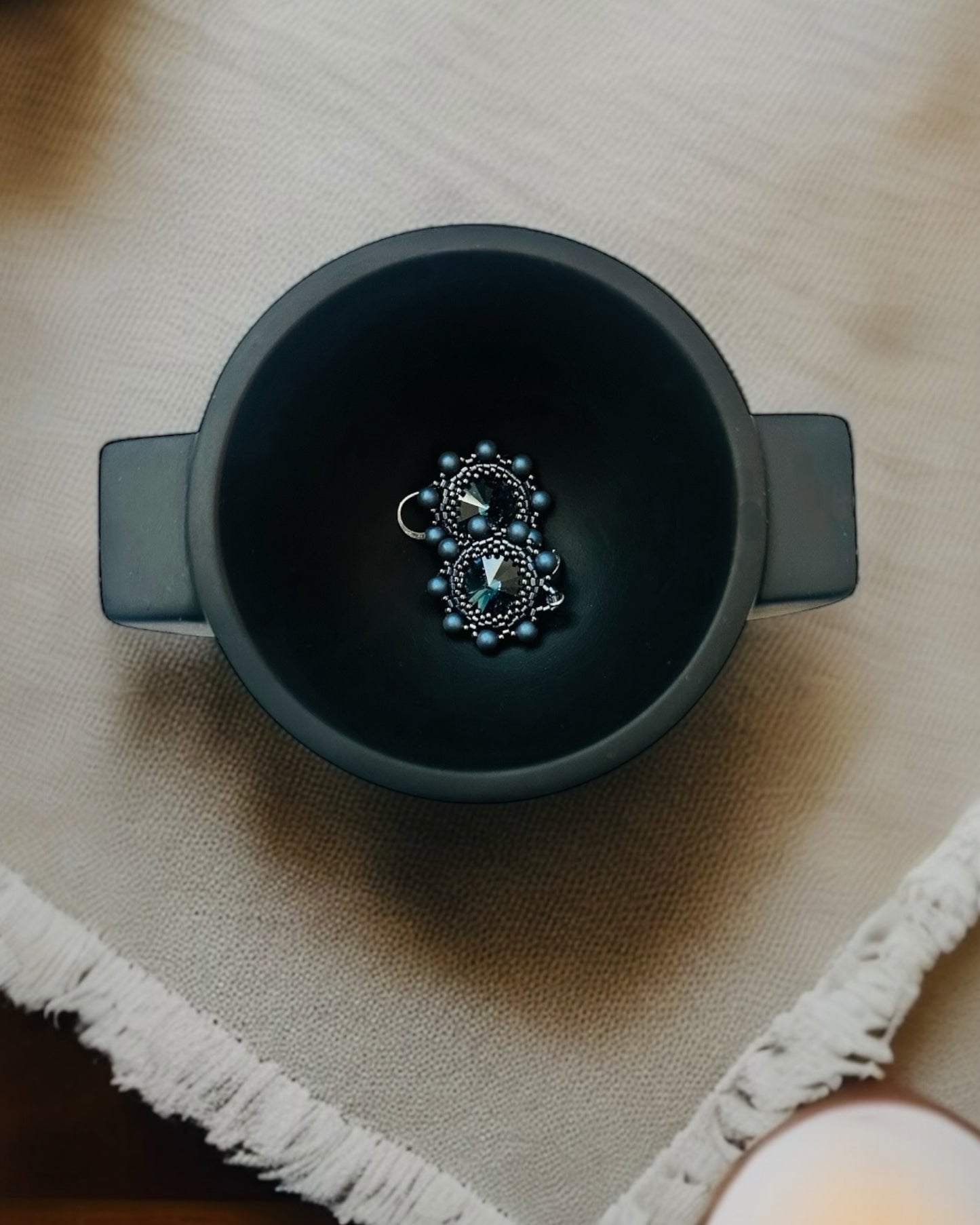 Aura – The Perfect Small Bowl